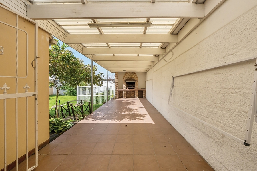 To Let 3 Bedroom Property for Rent in Southfield Western Cape